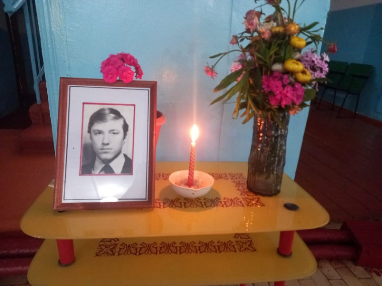 Памяти павшим героям.